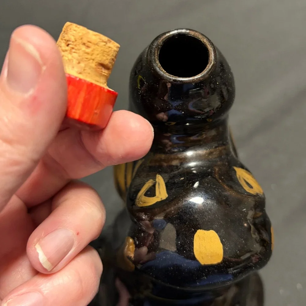 Vintage 1958 Booze Hound Ceramic Liquor Decanter L & L Party Favors Original